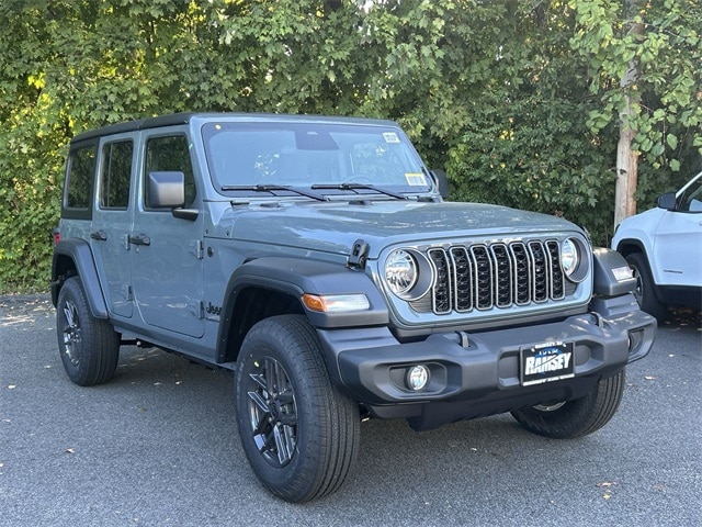 2025 Jeep Wrangler 4-Door Sport S's photo