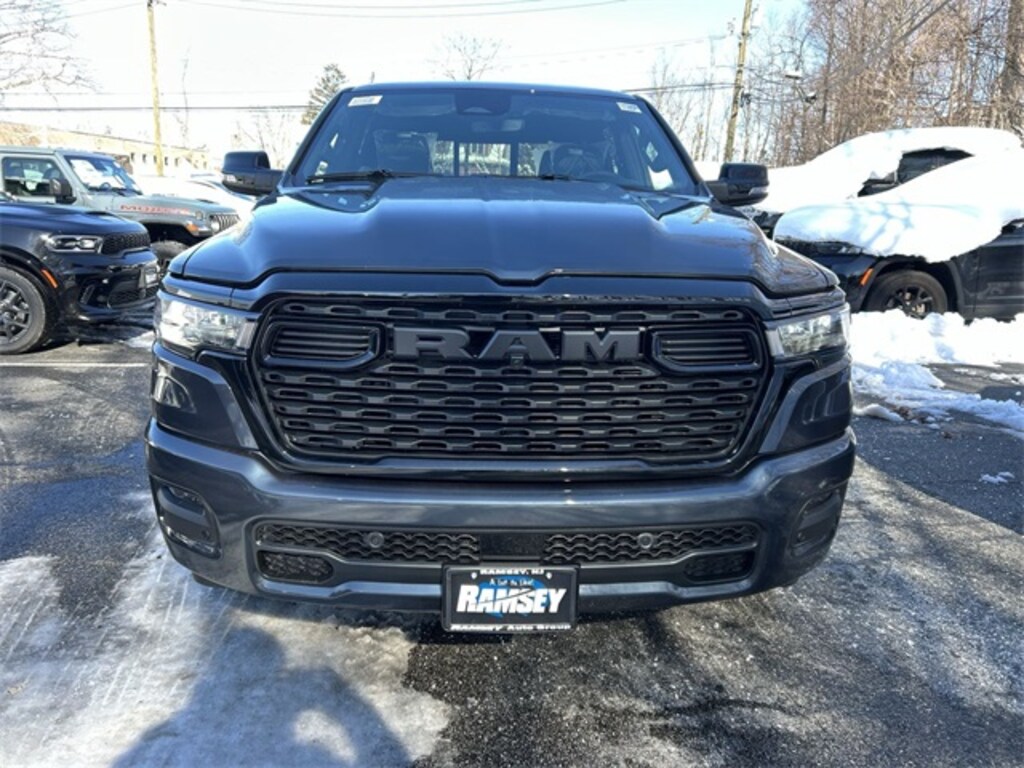 New 2026 Ram 1500 BIG HORN CREW CAB 4X4 5'7 BOX Pickup