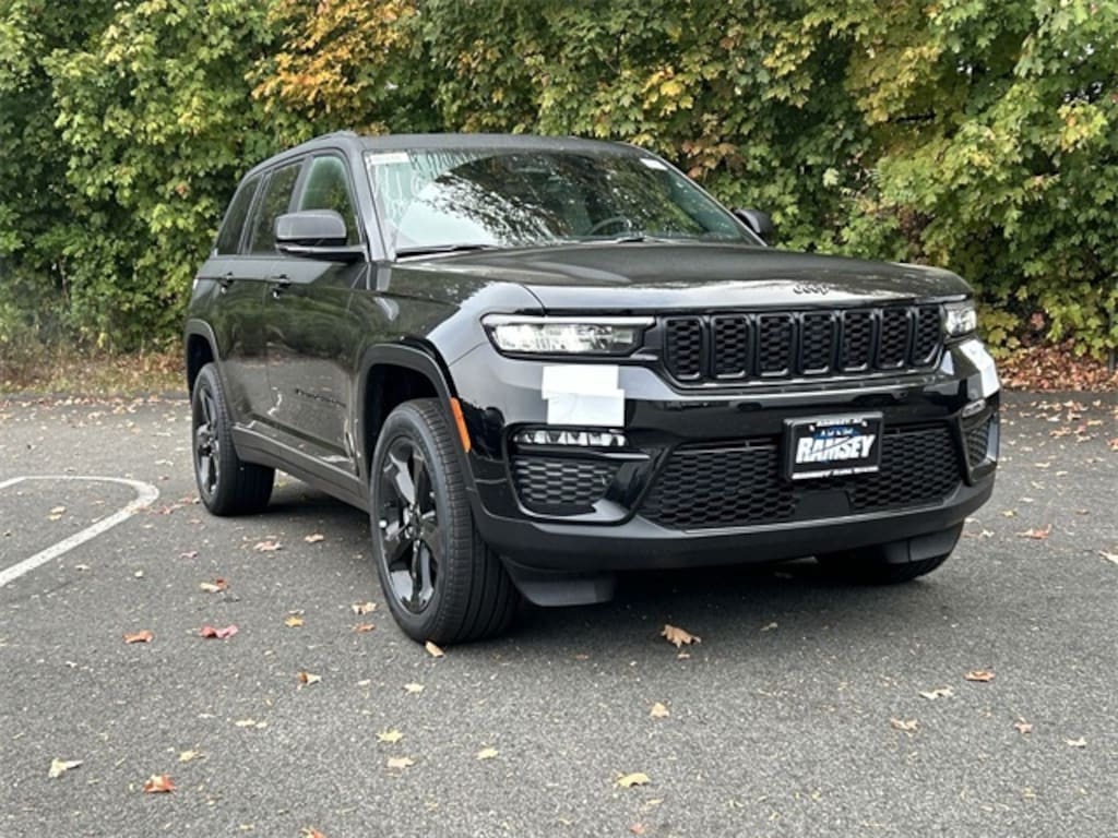 New 2025 Jeep Grand Cherokee LIMITED 4X4 Sport Utility