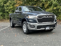 2025 Ram 1500 BIG HORN QUAD CAB 4X4 6'4 BOX Pickup