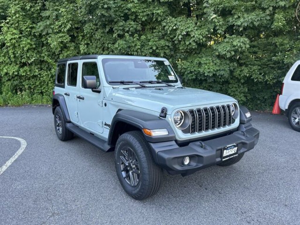 New 2026 Jeep Wrangler 4-DOOR SPORT S Sport Utility