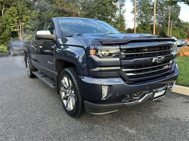 2018 Chevrolet Silverado 1500 LTZ photo 2