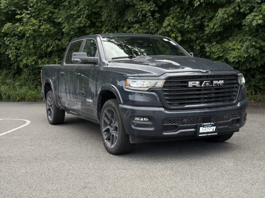 New 2026 Ram 1500 LARAMIE CREW CAB 4X4 5'7 BOX Pickup