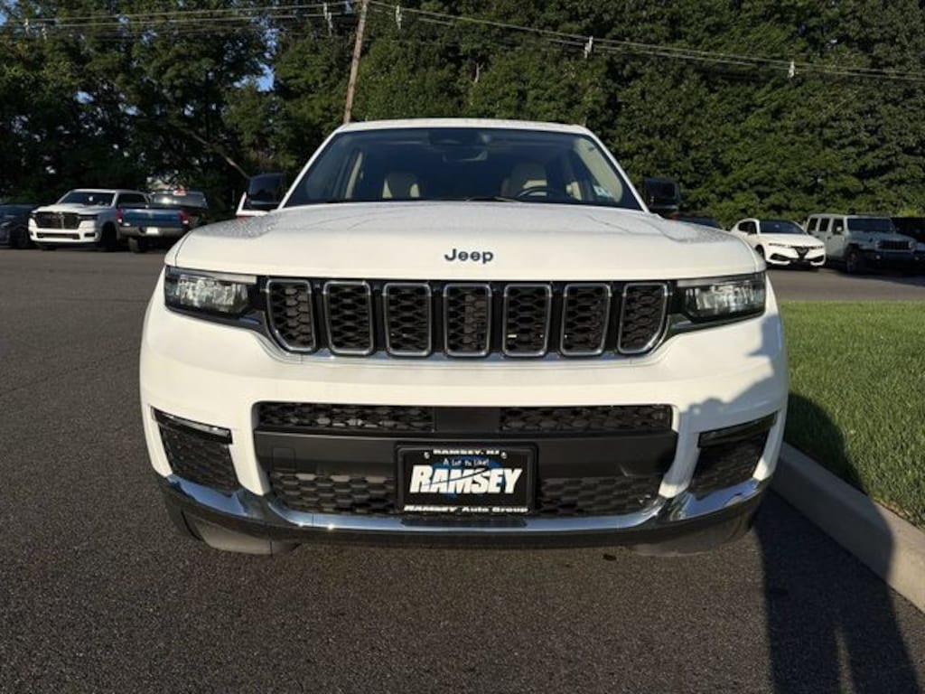 Used 2022 Jeep New Grand Cherokee Limited SUV