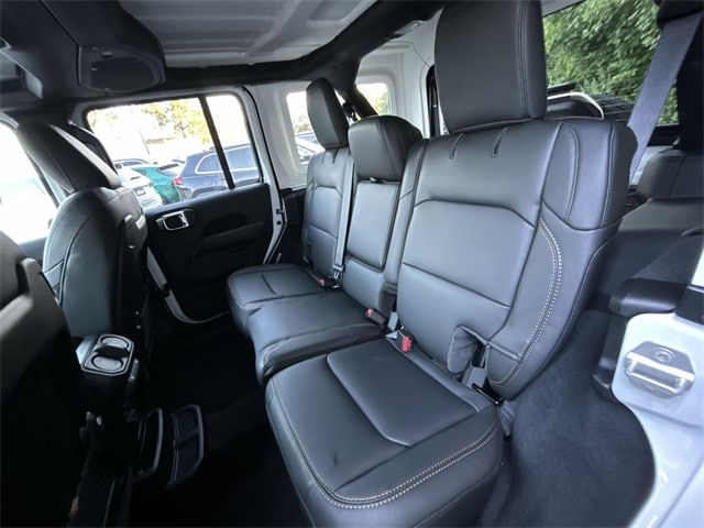 2025 Jeep Wrangler 4-Door Sahara - Photo 13