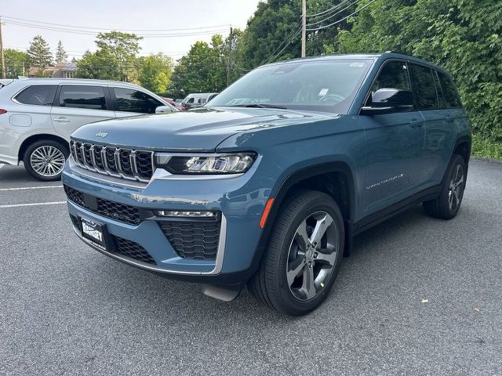 New 2026 Jeep Grand Cherokee LIMITED 4X4 Sport Utility