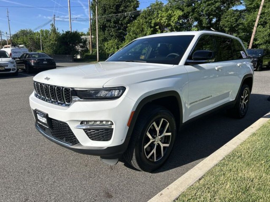 Used 2024 Jeep Grand Cherokee Limited SUV
