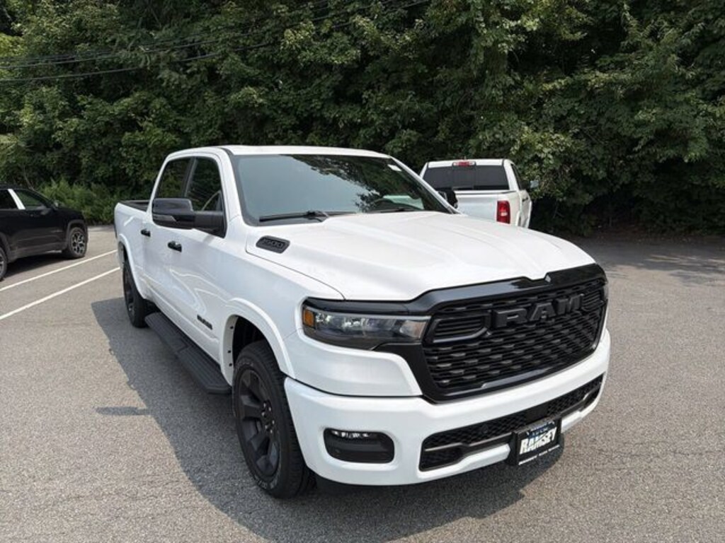 New 2026 Ram 1500 BIG HORN CREW CAB 4X4 6'4 BOX Pickup