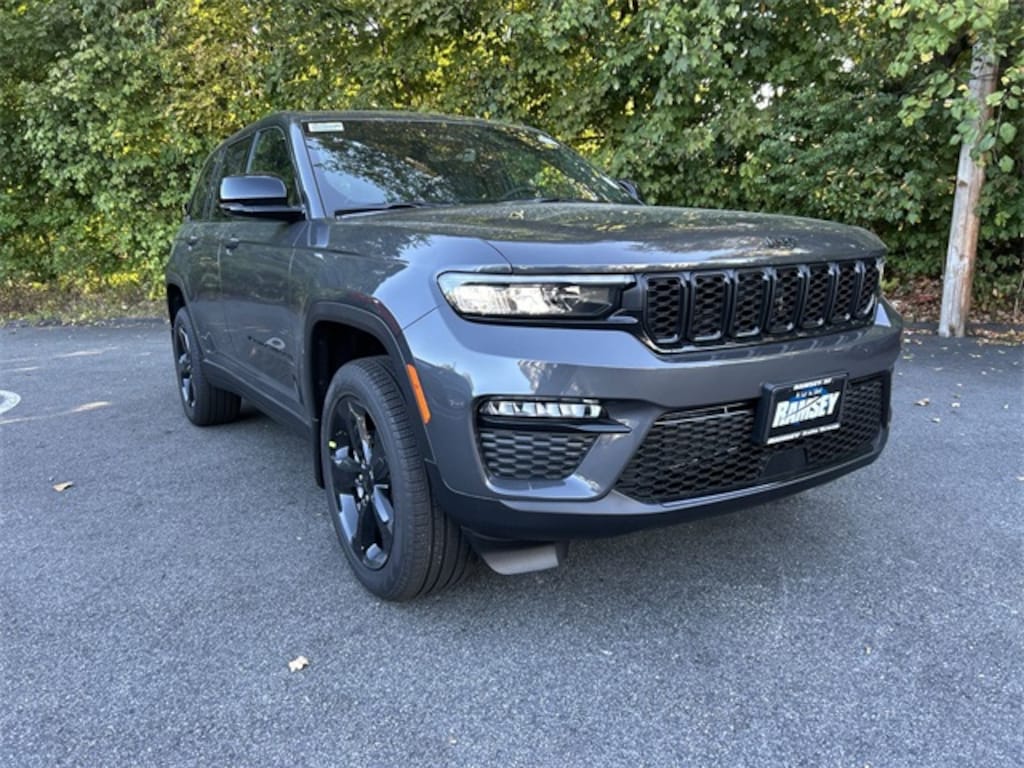 New 2025 Jeep Grand Cherokee LIMITED 4X4 Sport Utility