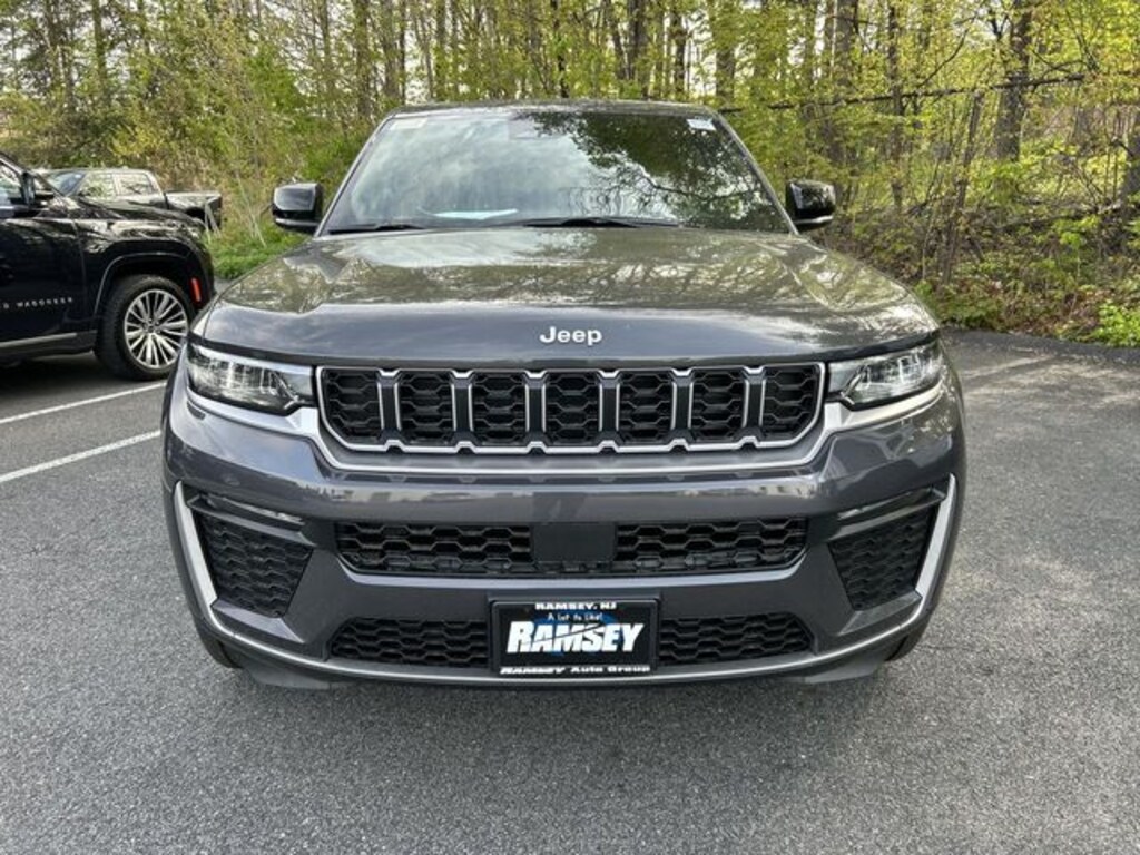 New 2026 Jeep Grand Cherokee LIMITED 4X4 Sport Utility