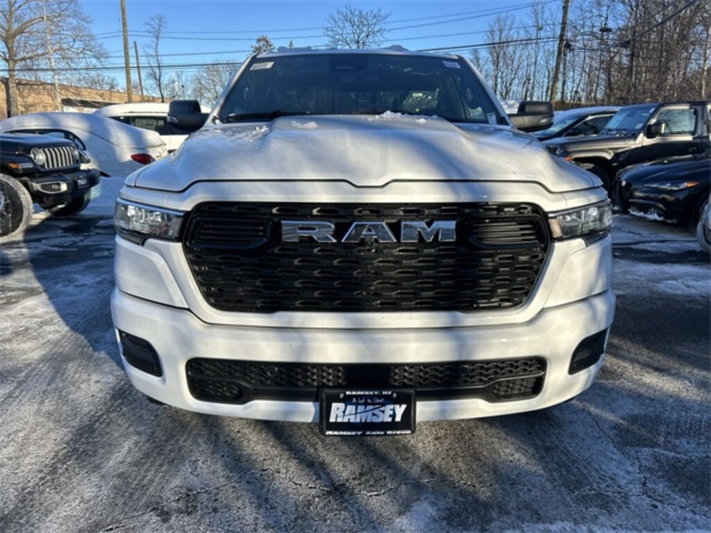 New 2026 Ram 1500 BIG HORN CREW CAB 4X4 5'7 BOX Pickup
