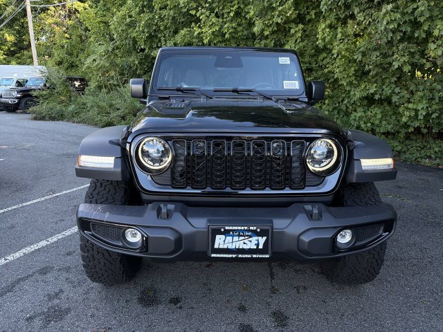 New 2027 Jeep Wrangler 4-DOOR WILLYS Sport Utility