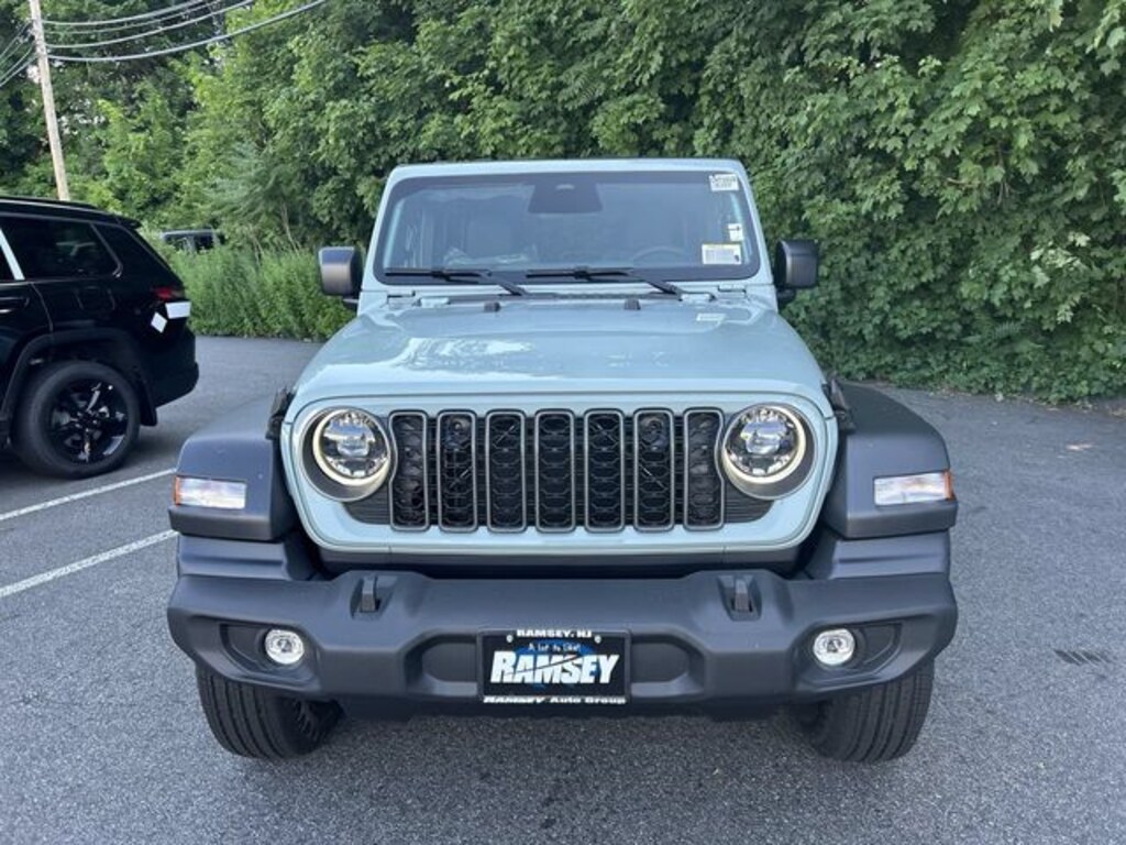 New 2026 Jeep Wrangler 4-DOOR SPORT S Sport Utility
