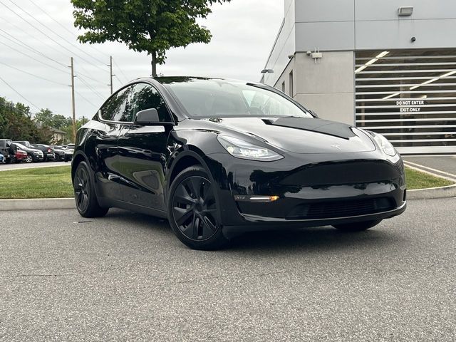 2024 Tesla Model Y Long Range Dual Motor All-Wheel Drive's photo