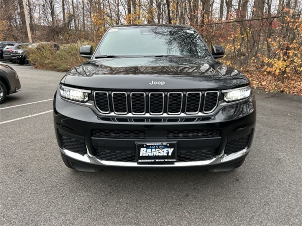 New 2025 Jeep Grand Cherokee L L LAREDO X 4X4 Sport Utility