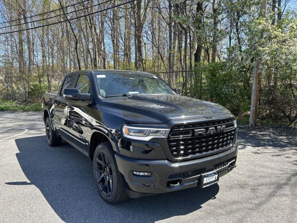 New 2026 Ram 1500 LIMITED CREW CAB 4X4 5'7 BOX Pickup