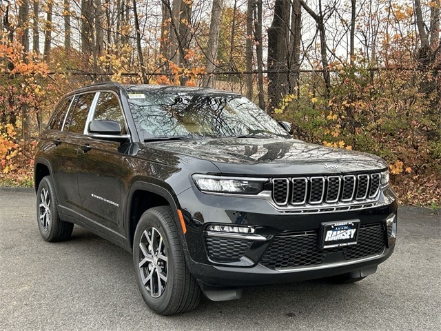 2025 Jeep Grand Cherokee Limited's photo