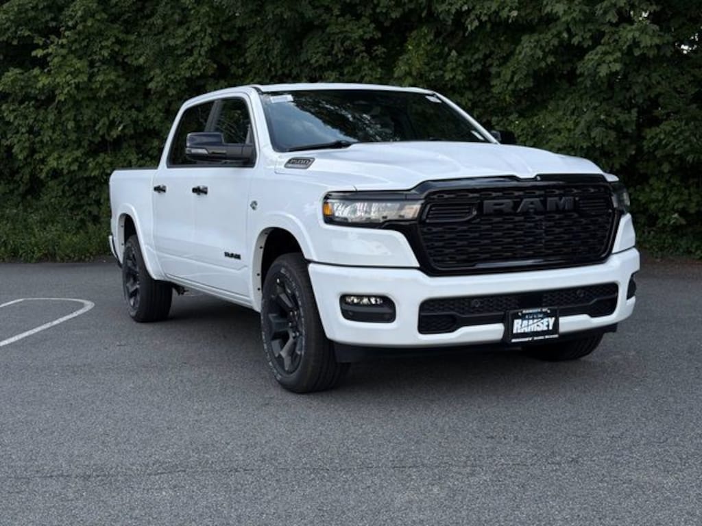 New 2026 Ram 1500 BIG HORN CREW CAB 4X4 5'7 BOX Pickup