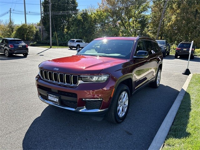 2022 Jeep Grand Cherokee Limited photo 4