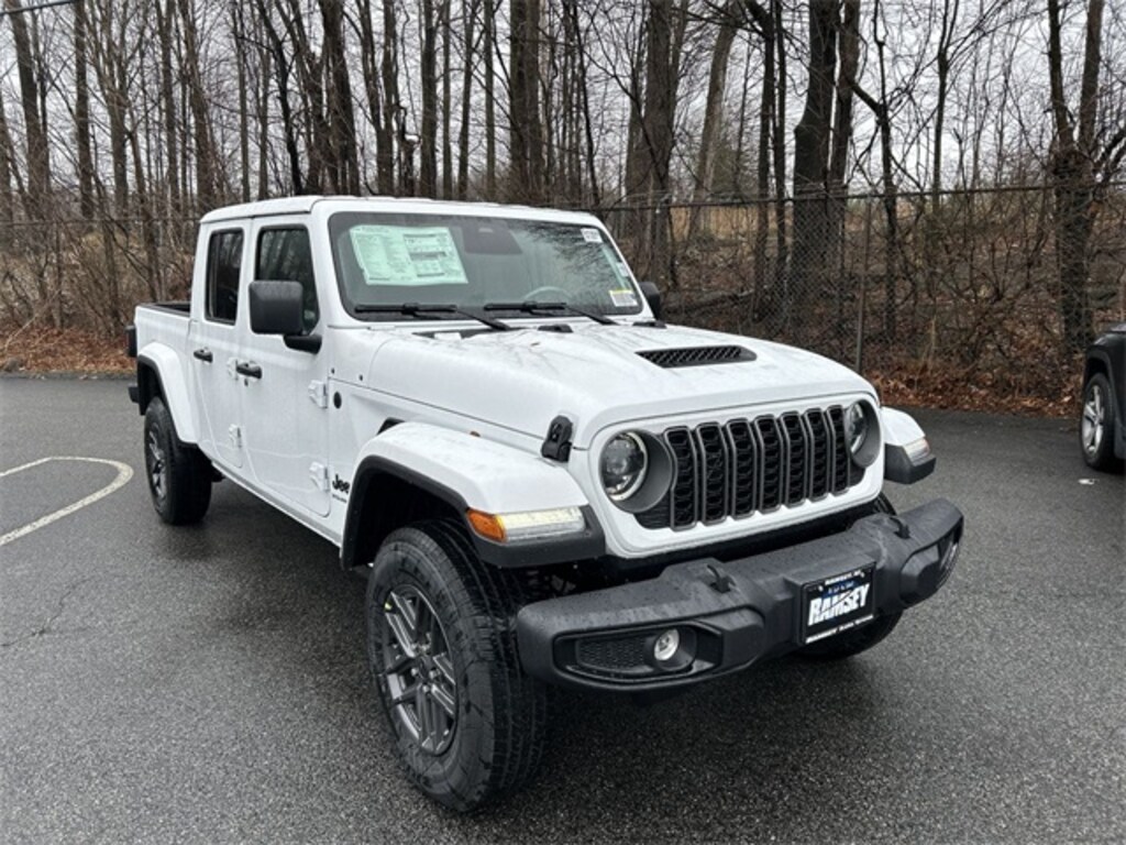 New 2026 Jeep Gladiator SPORT S 4X4 Pickup