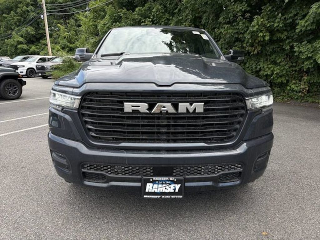 New 2026 Ram 1500 LARAMIE CREW CAB 4X4 5'7 BOX Pickup
