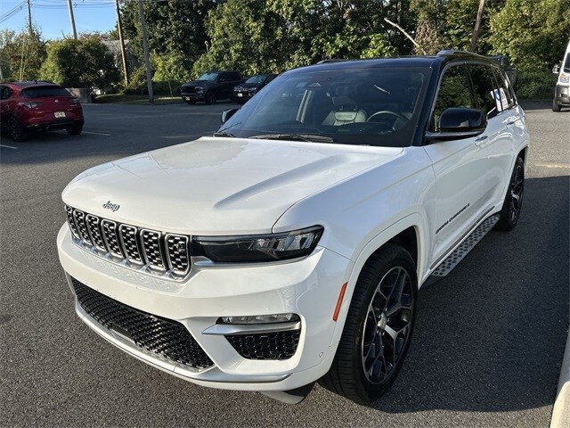 2022 Jeep Grand Cherokee Summit Reserve photo 4