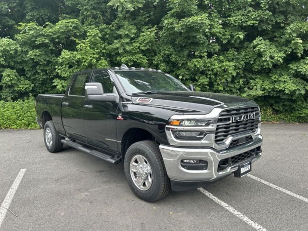 New 2025 Ram 2500 TRADESMAN CREW CAB 4X4 6'4 BOX Pickup