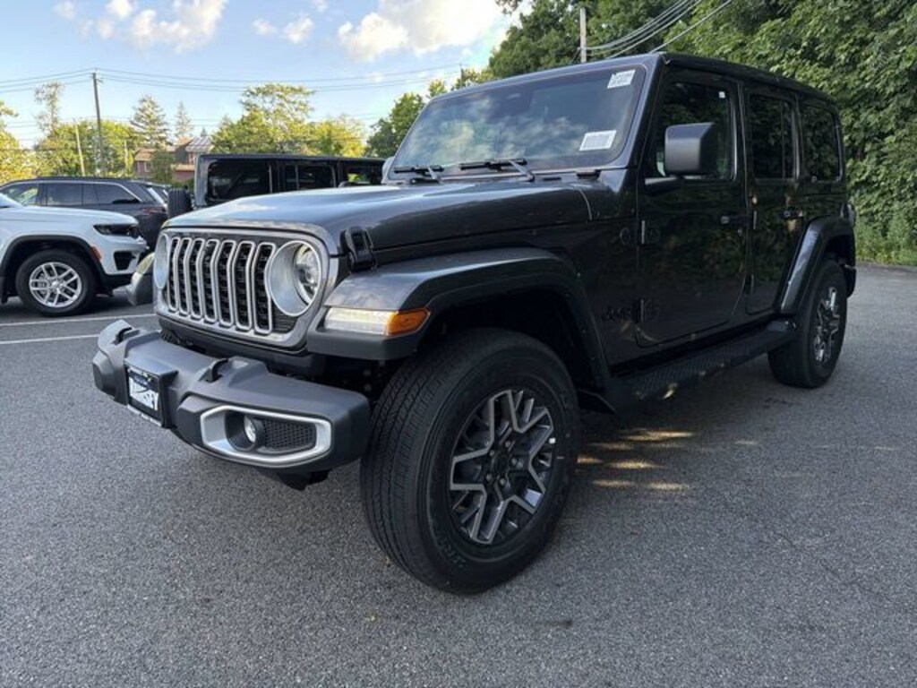 New 2026 Jeep Wrangler 4-DOOR SAHARA Sport Utility