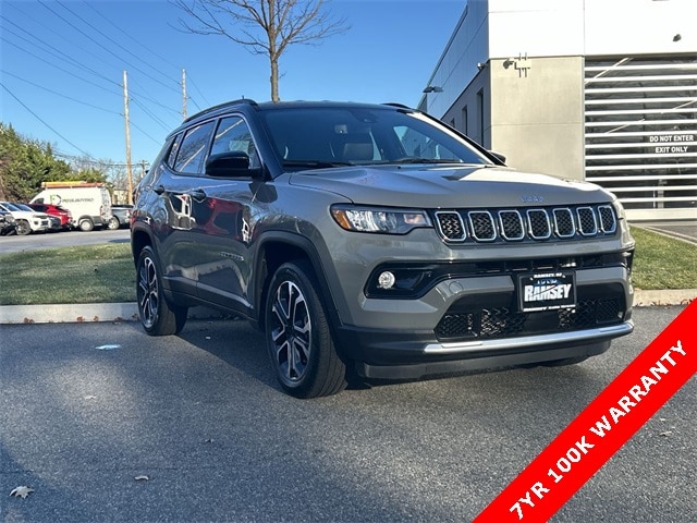 2023 Jeep Compass Limited's photo