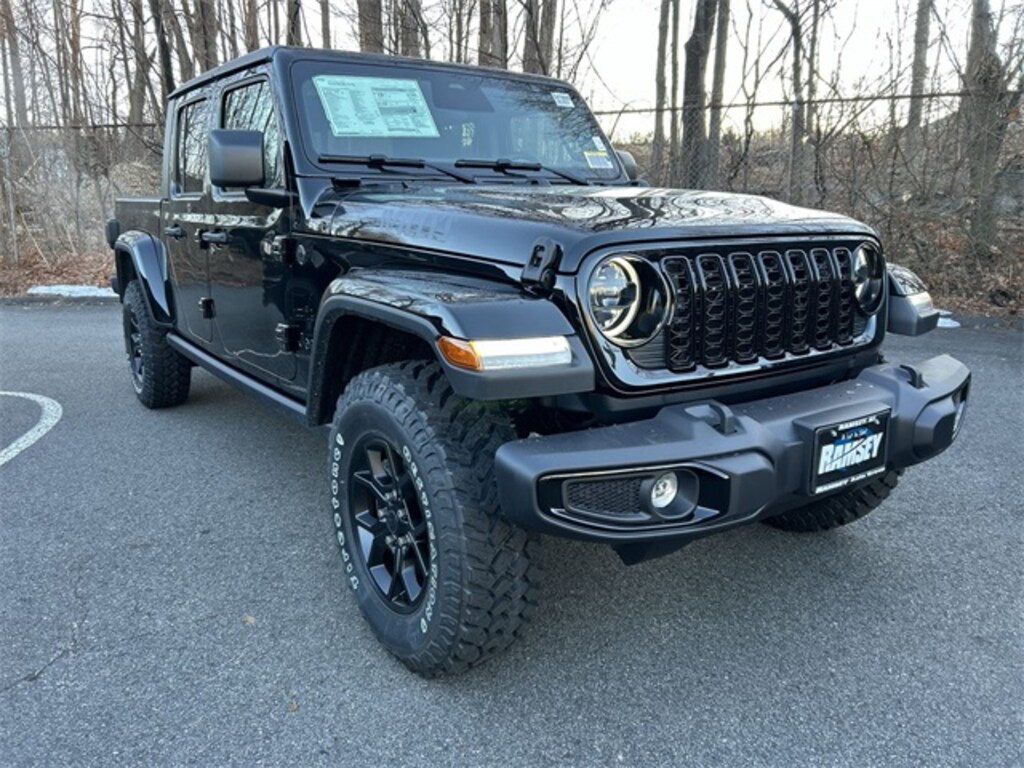 New 2026 Jeep Gladiator WILLYS 4X4 Pickup