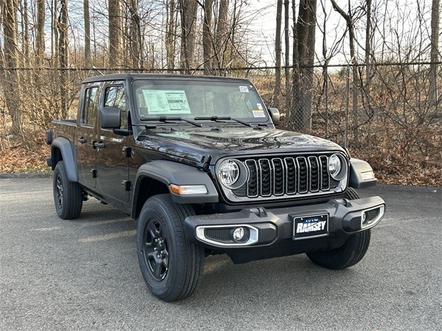 2026 Jeep Gladiator Sport Auto's photo