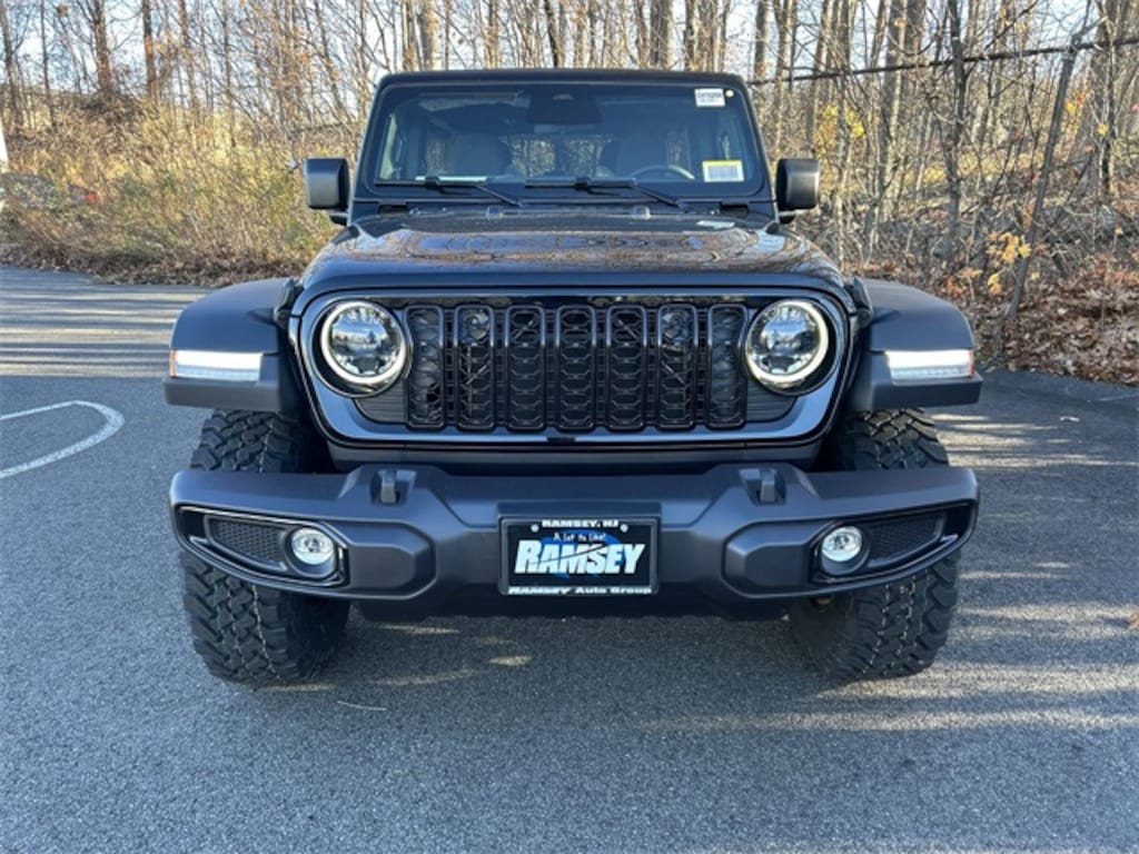 New 2026 Jeep Wrangler 4-DOOR WILLYS Sport Utility