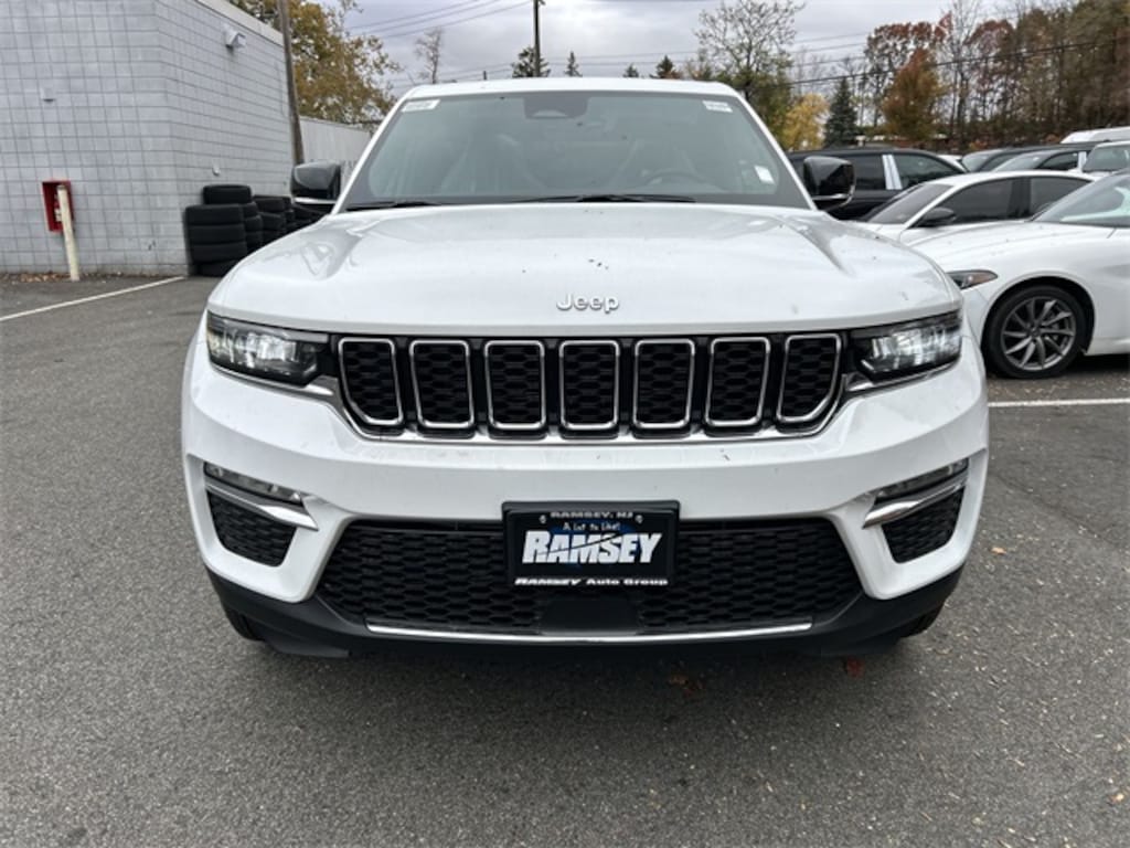 New 2025 Jeep Grand Cherokee LIMITED 4X4 Sport Utility