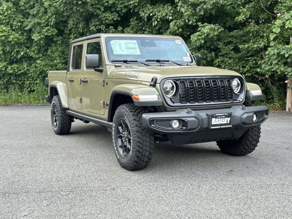 New 2026 Jeep Gladiator WILLYS 4X4 Pickup