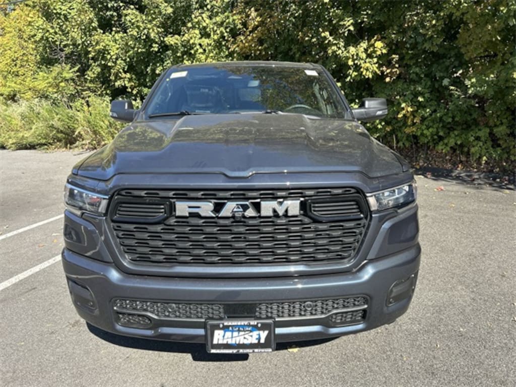 New 2026 Ram 1500 BIG HORN CREW CAB 4X4 5'7 BOX Pickup
