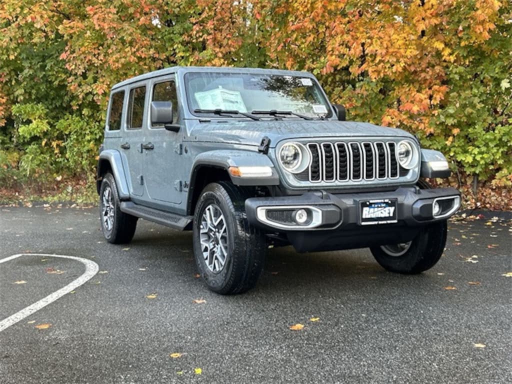 New 2026 Jeep Wrangler 4-DOOR SAHARA Sport Utility
