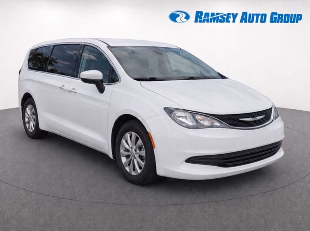 Used 2017 Chrysler Pacifica Touring Van