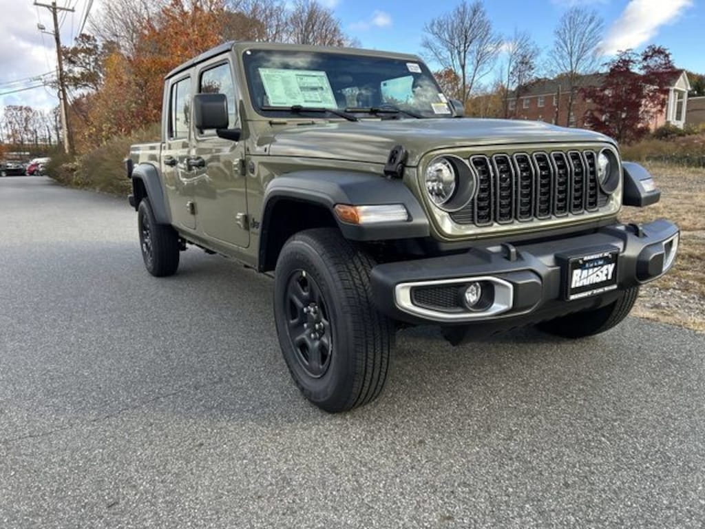 New 2026 Jeep Gladiator SPORT 4X4 Pickup
