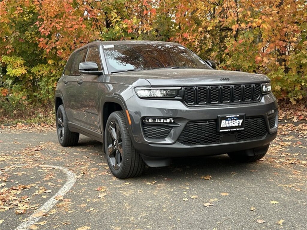 New 2025 Jeep Grand Cherokee LIMITED 4X4 Sport Utility