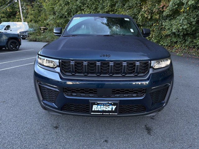 New 2027 Jeep Grand Cherokee LIMITED 4X4 Sport Utility