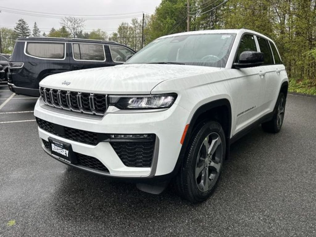 New 2026 Jeep Grand Cherokee LIMITED 4X4 Sport Utility