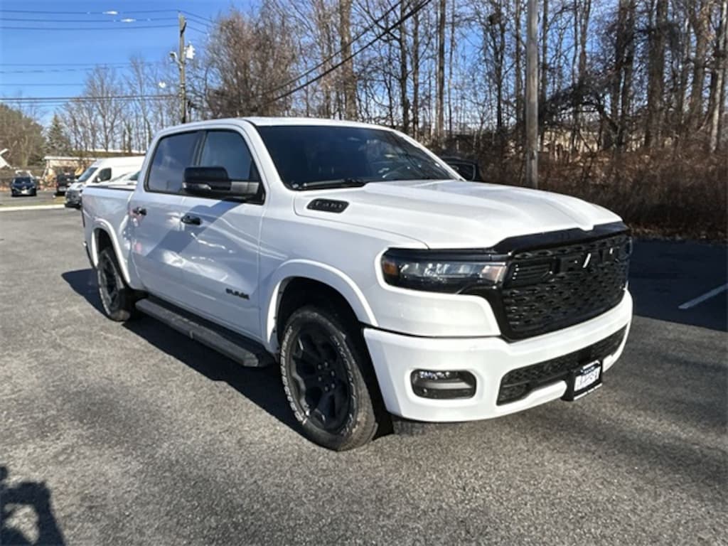 New 2026 Ram 1500 BIG HORN CREW CAB 4X4 5'7 BOX Pickup