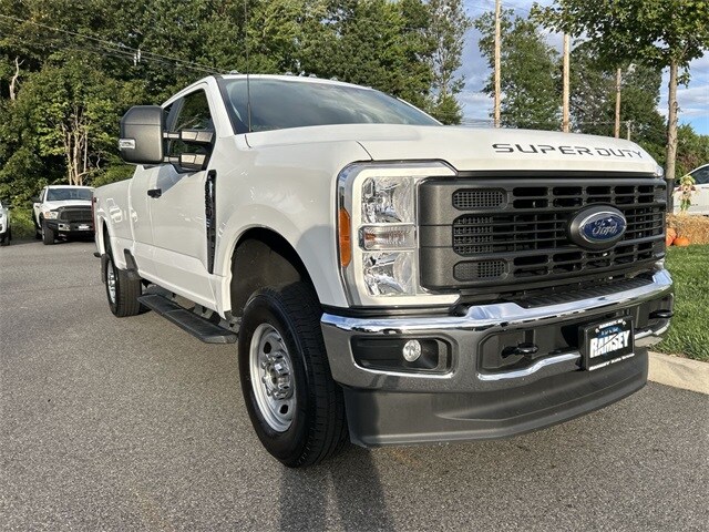 2023 Ford F-250 XL photo 2