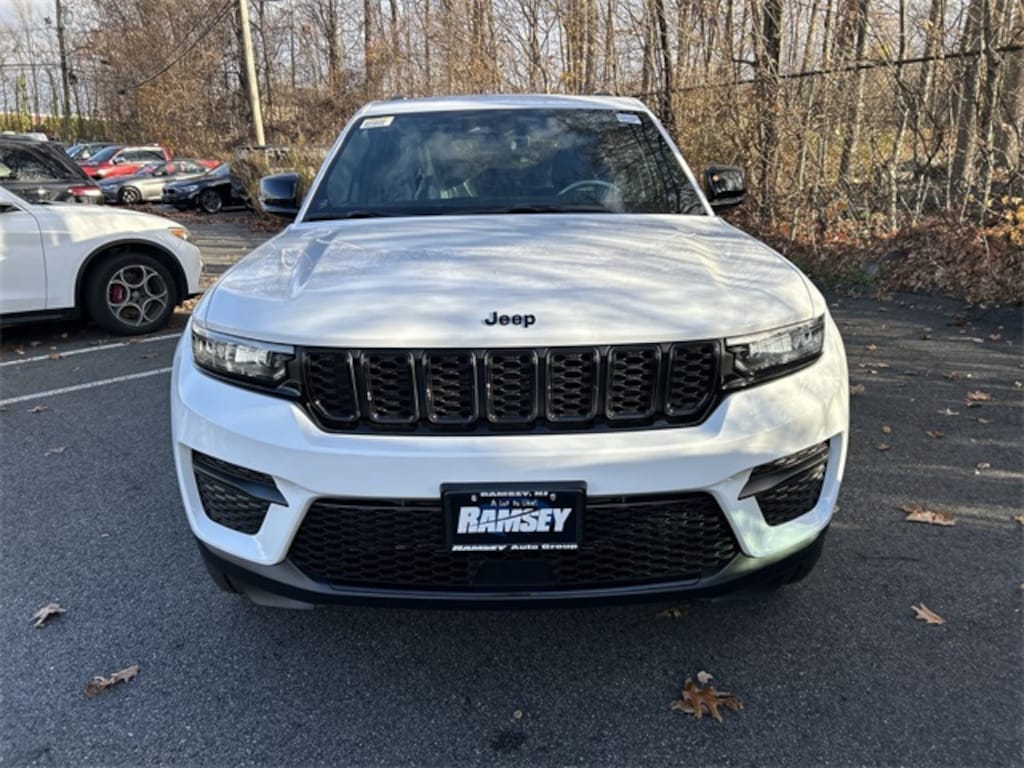 New 2025 Jeep Grand Cherokee ALTITUDE X 4X4 Sport Utility