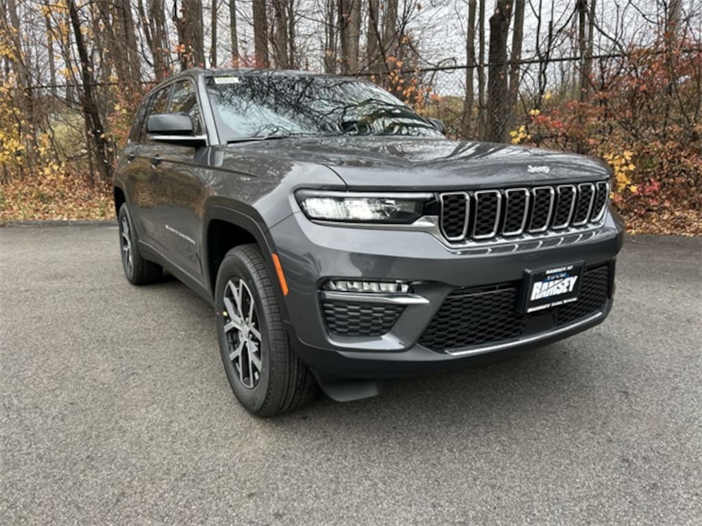 New 2025 Jeep Grand Cherokee LIMITED 4X4 Sport Utility