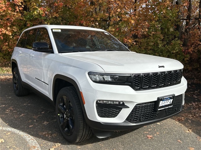 2025 Jeep Grand Cherokee Limited's photo