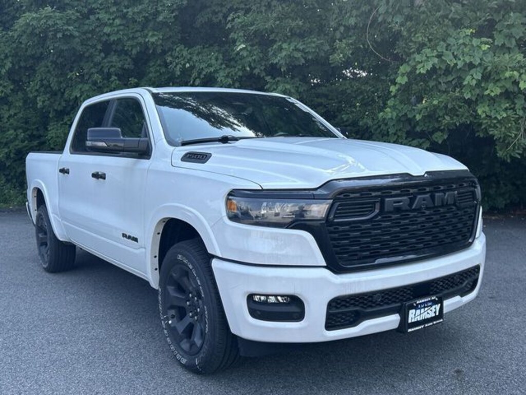 New 2026 Ram 1500 BIG HORN CREW CAB 4X4 5'7 BOX Pickup