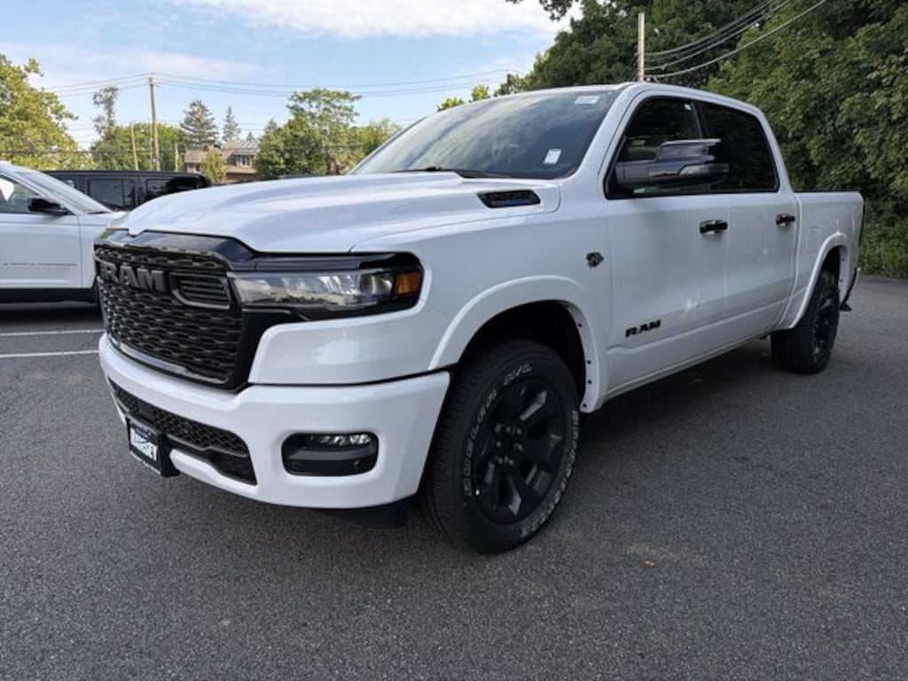 New 2026 Ram 1500 BIG HORN CREW CAB 4X4 5'7 BOX Pickup