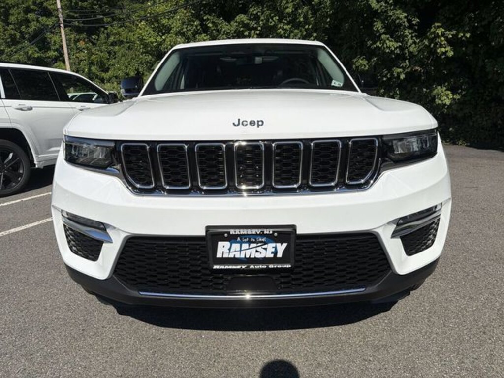 Used 2023 Jeep Grand Cherokee Limited SUV