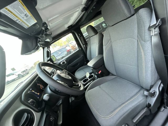 2026 Jeep Wrangler 2-Door Willys - Photo 11